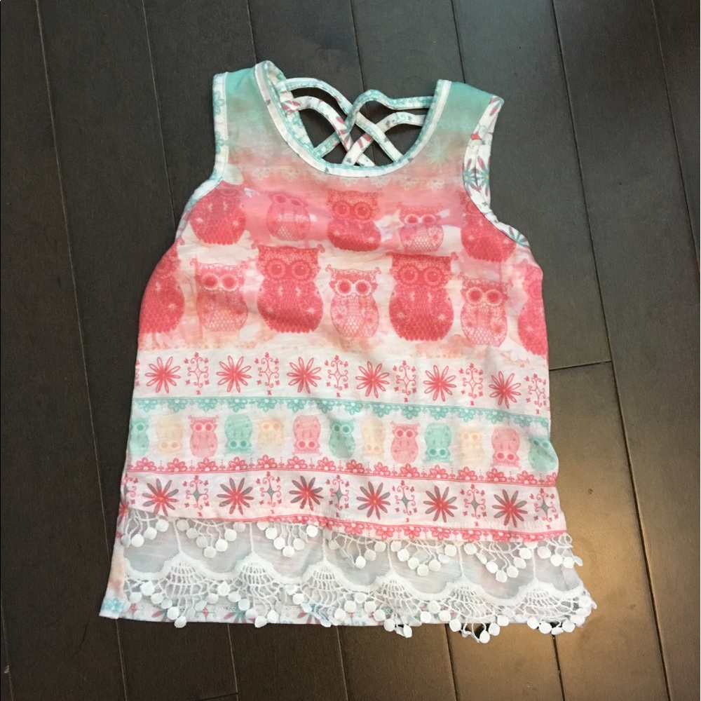 Girl's shirt size 5
