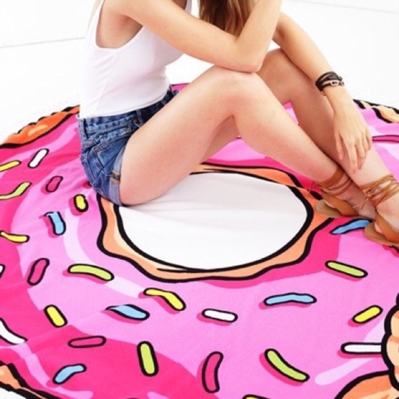 Pink beach throw towel coverup blanket donut sold - Picture 2 of 4