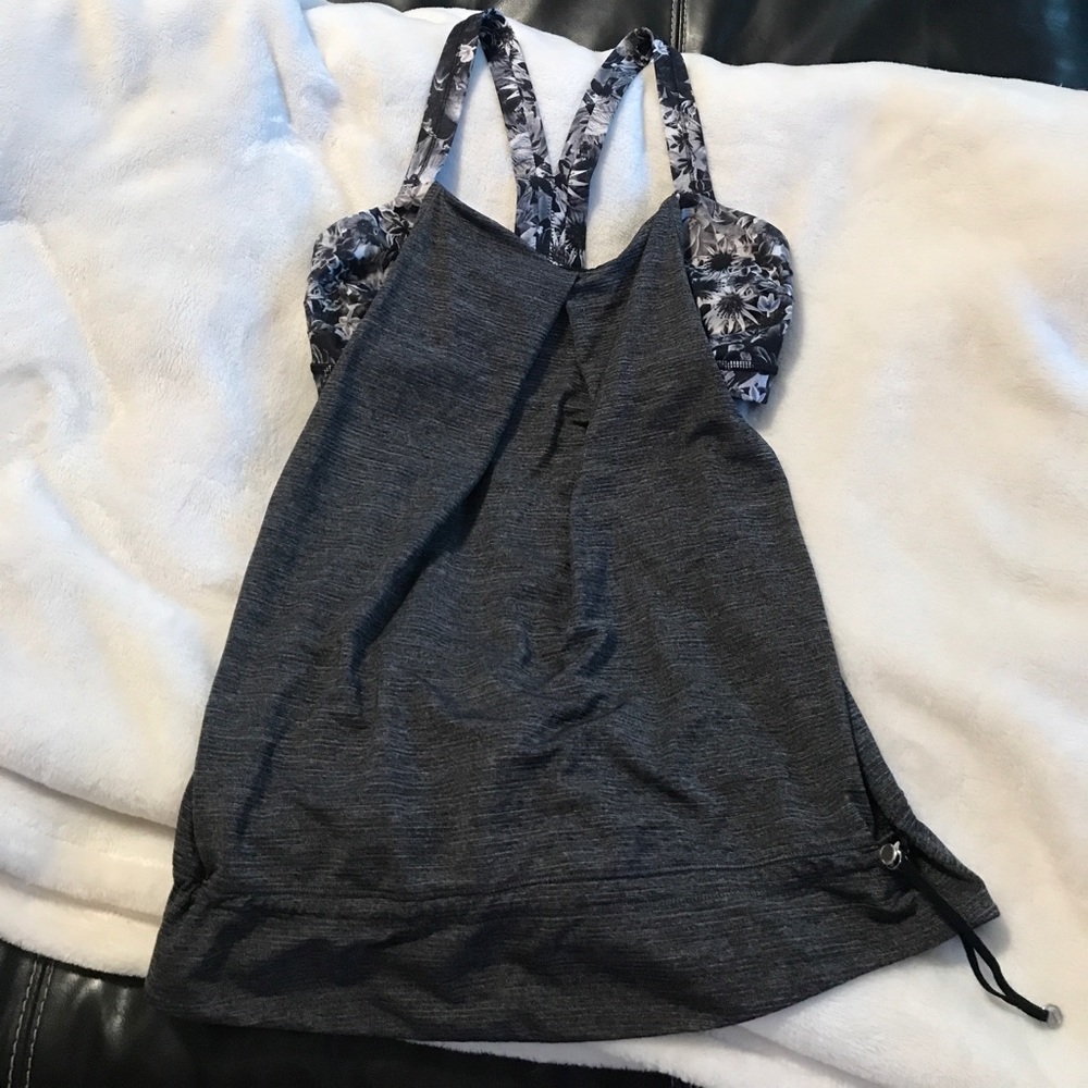 Lululemon tank with built in bra