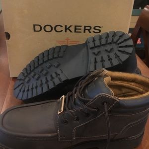 Dockers Water proof boots size 10
