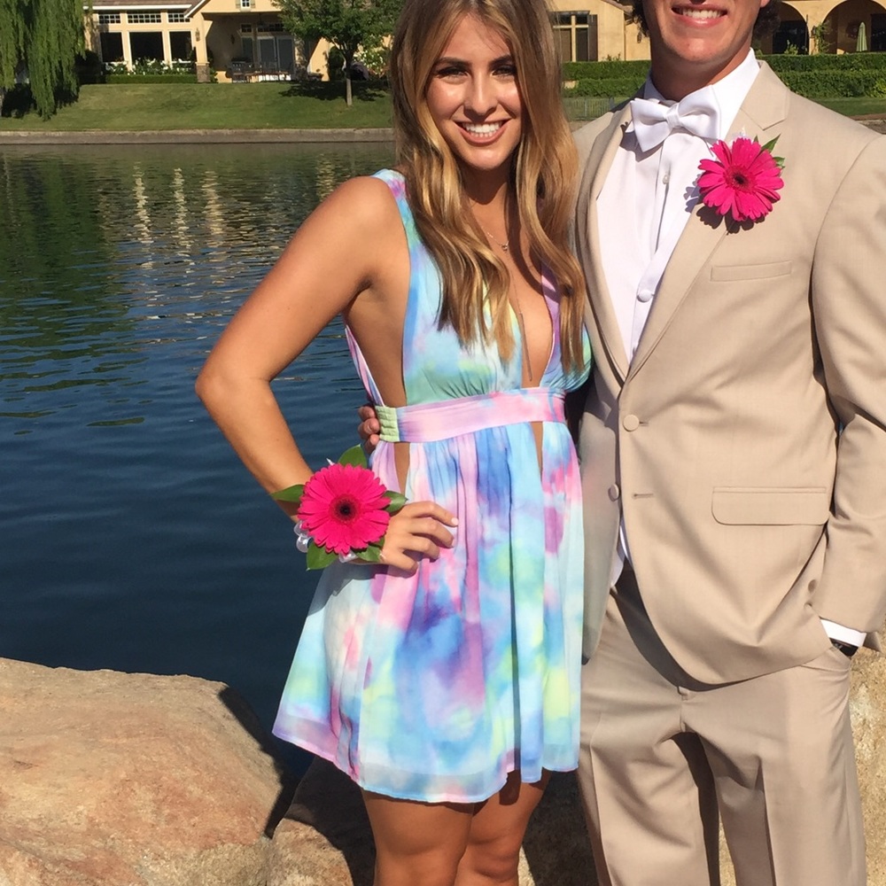Short tye-dye prom dress