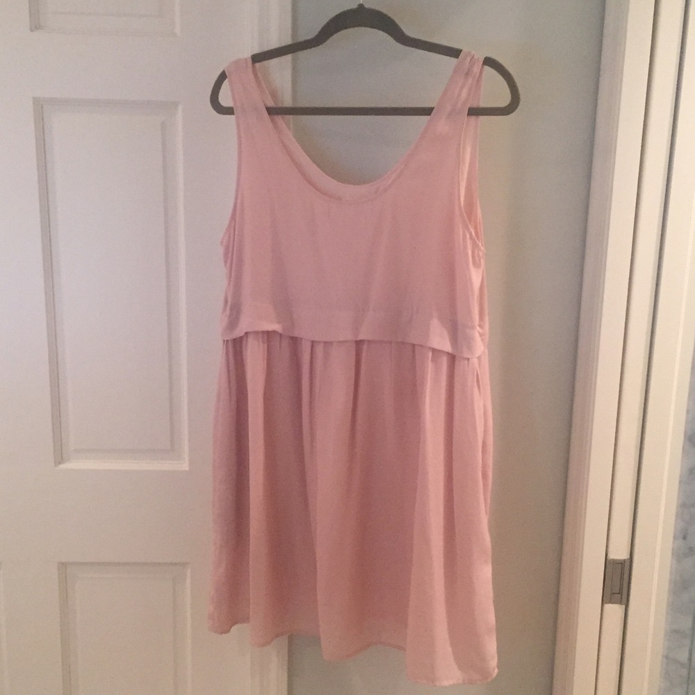 Ellison blush dress. Large. So pretty and comfy!