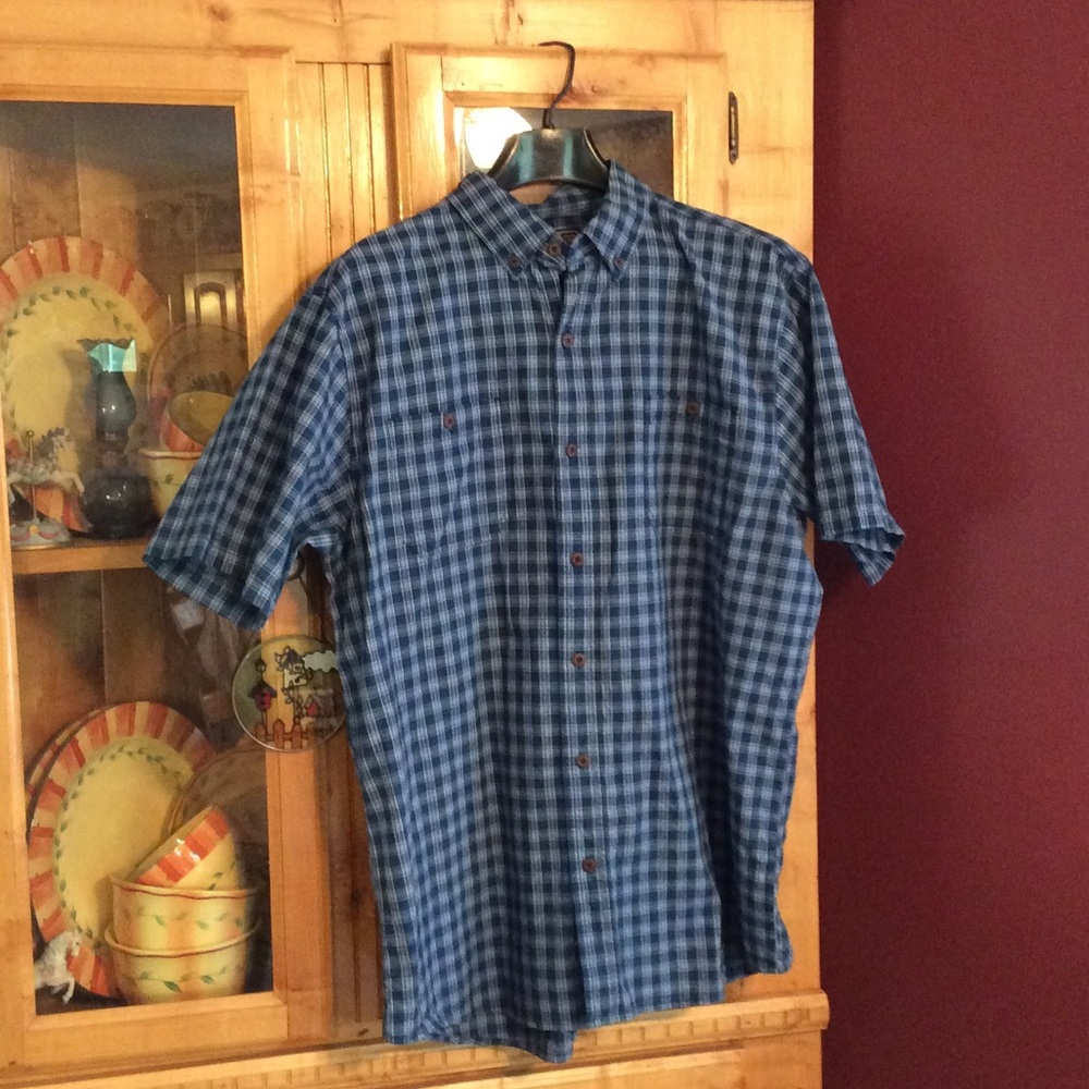🍀Men's Blue plaid shirt. Large
