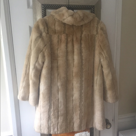 RARE* Blonde faux fur Juicy Couture coat jacket - Picture 7 of 7