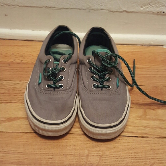 Vans - Picture 1 of 2