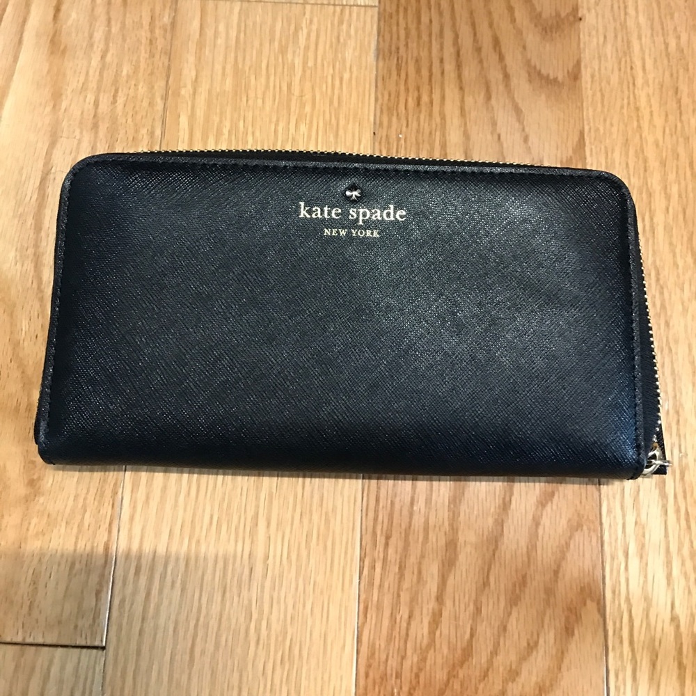 Black Kate Spade wallet