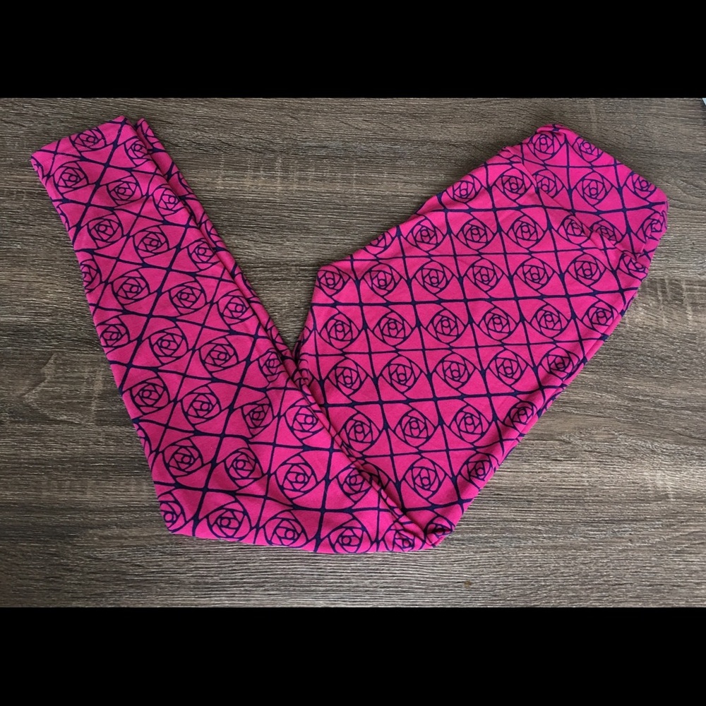 🌹 LuLaRoe OS Leggings 🌹