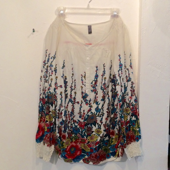 Bohemian Floral blouse - Picture 1 of 4