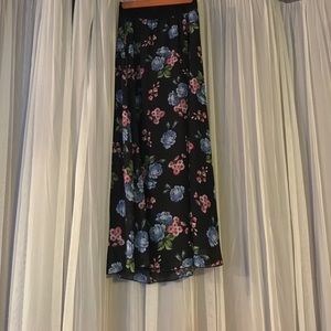 LuLaRoe Black Floral Lucy