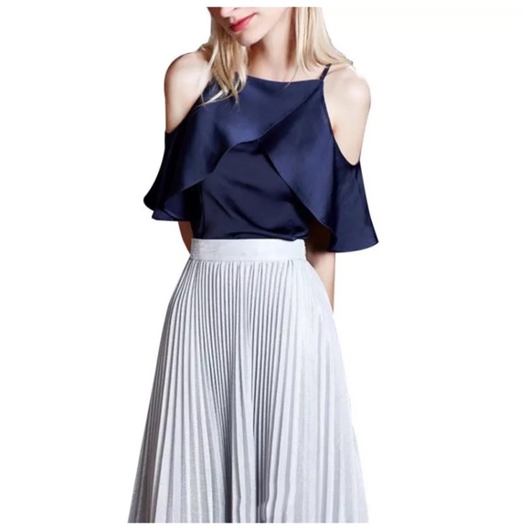 ME-Boutiques Tops - Ruffle Silky Halter Top