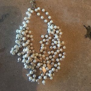Stella and dot pearl necklace