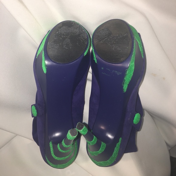 Custom ONE & ONLY glitter peep toe booties - Picture 6 of 7