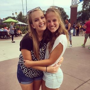 Meet your Posher, Sydney