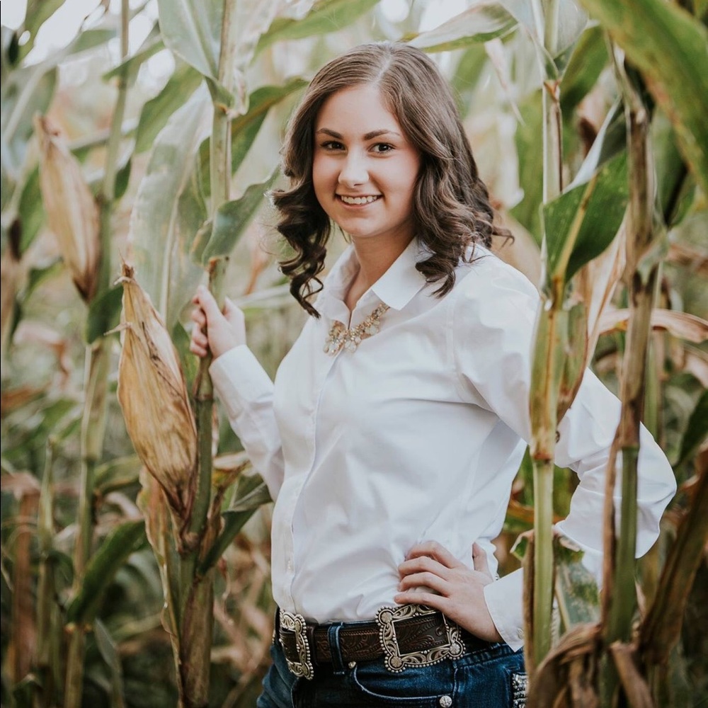 Meet your Posher, Megan