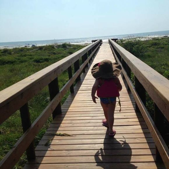 Meet your Posher, Tabitha - Picture 1 of 1