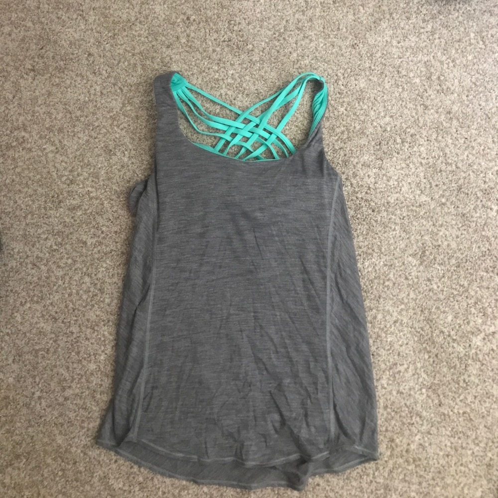 Lululemon top