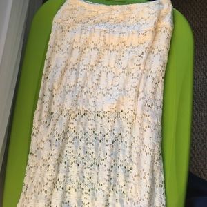 Lace skirt