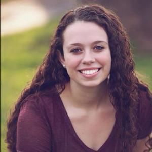 Meet your Posher, Abbey