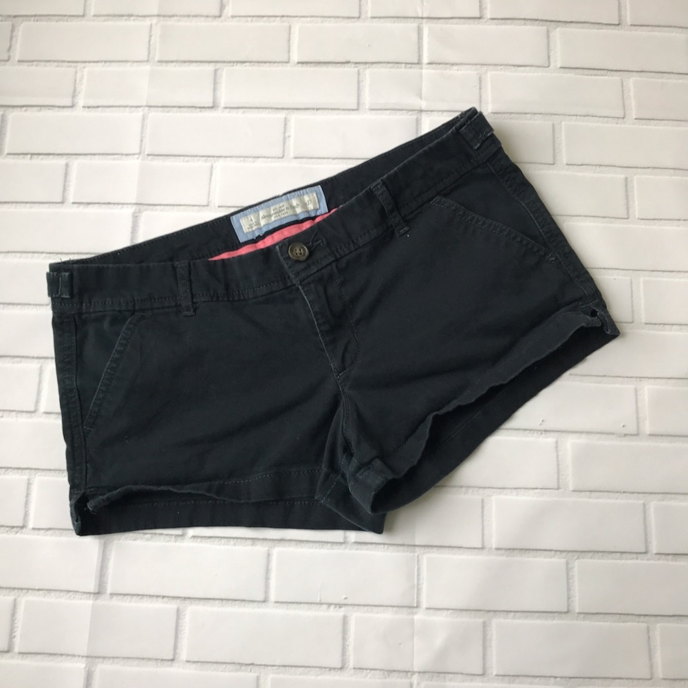 Abercrombie & Fitch Size 4 Navy Shorts 2 in inseam