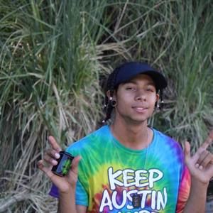 Meet your Posher, Corey