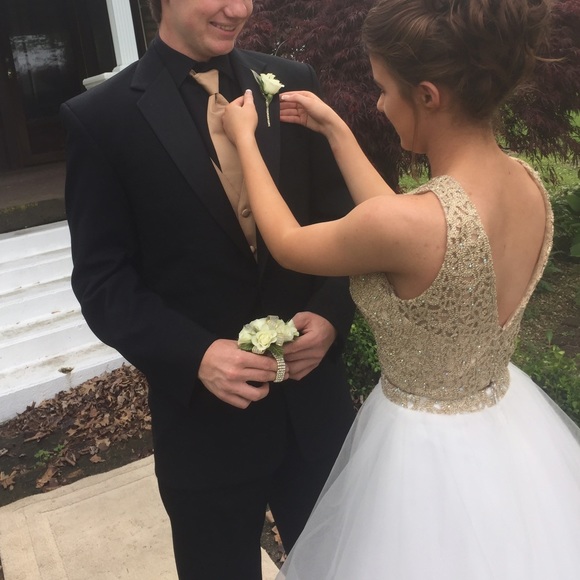 Two Piece Ellie Wilde white & gold prom dress - Picture 3 of 3