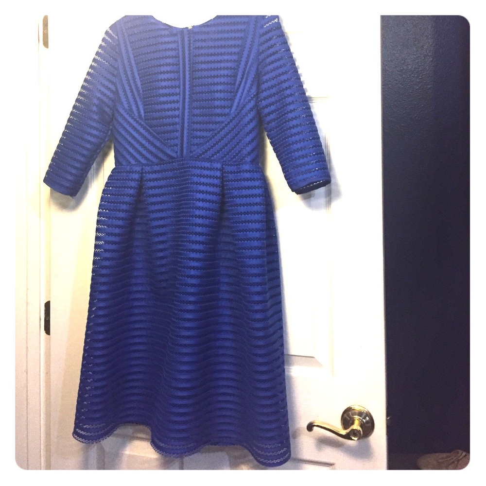 CLOSET CLOSING 3/4 Sleeve Ribbon Box Pleated Dress