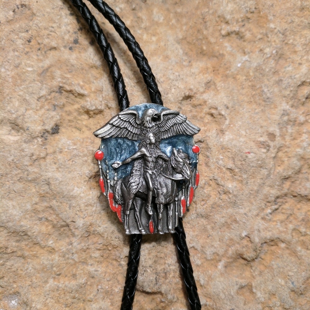 Vintage 1988 Siskiyou Bolo Tie Native American