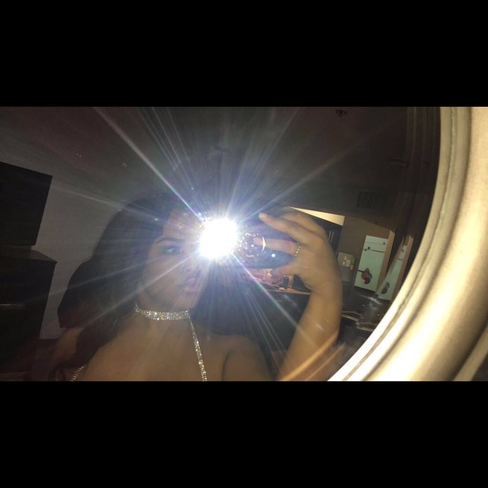 Meet your Posher, Alix