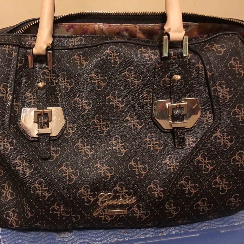 Guess purse