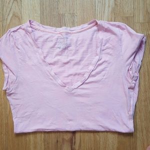 Pink AE t-shirt