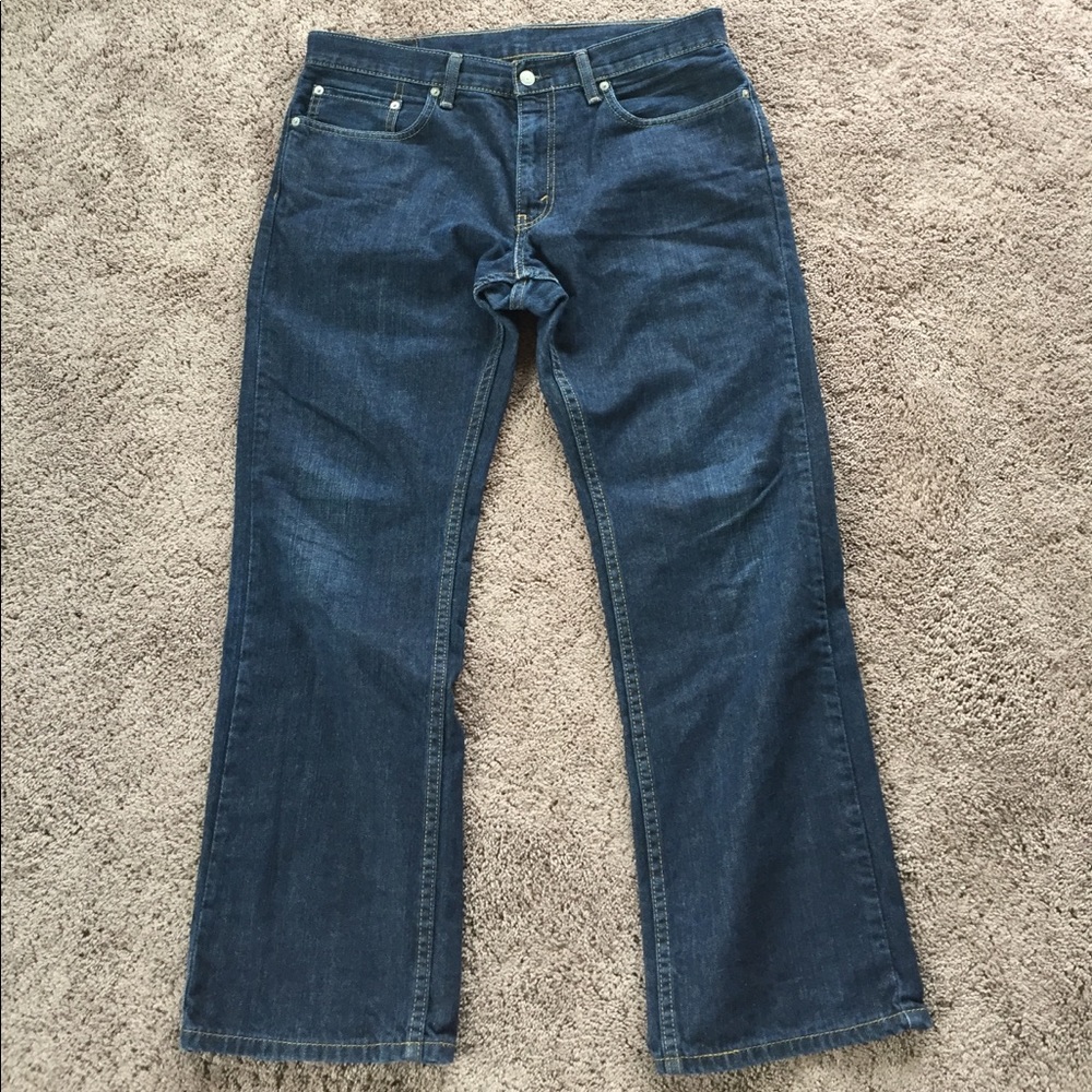 Men's Levi Jeans - Picture 2 of 4