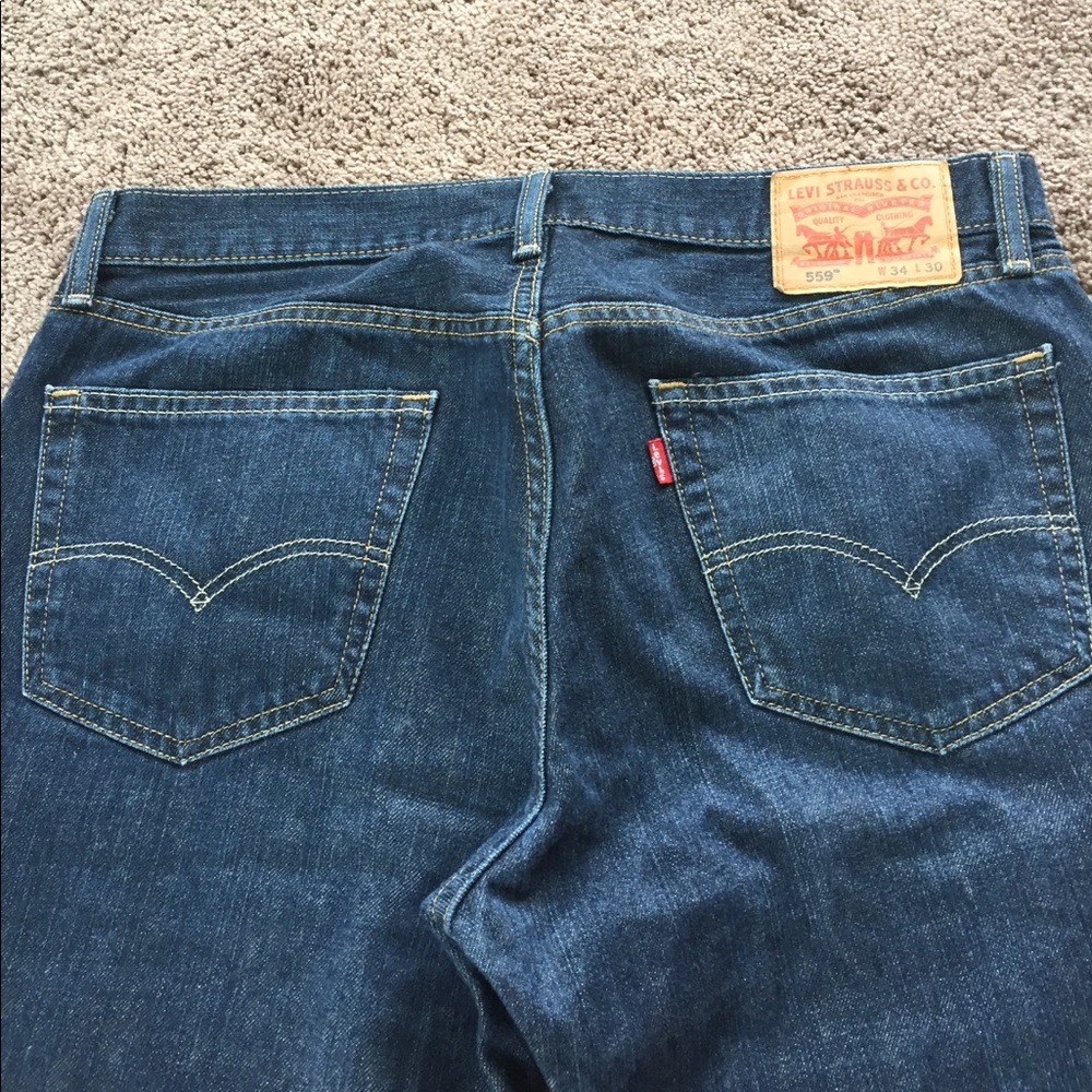 Men's Levi Jeans - Picture 3 of 4