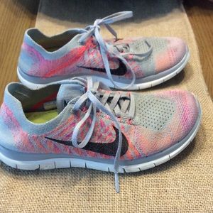 Nike Free Flyknit 4.0 size 7 ⚡️