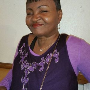 Meet your Posher, Gloria