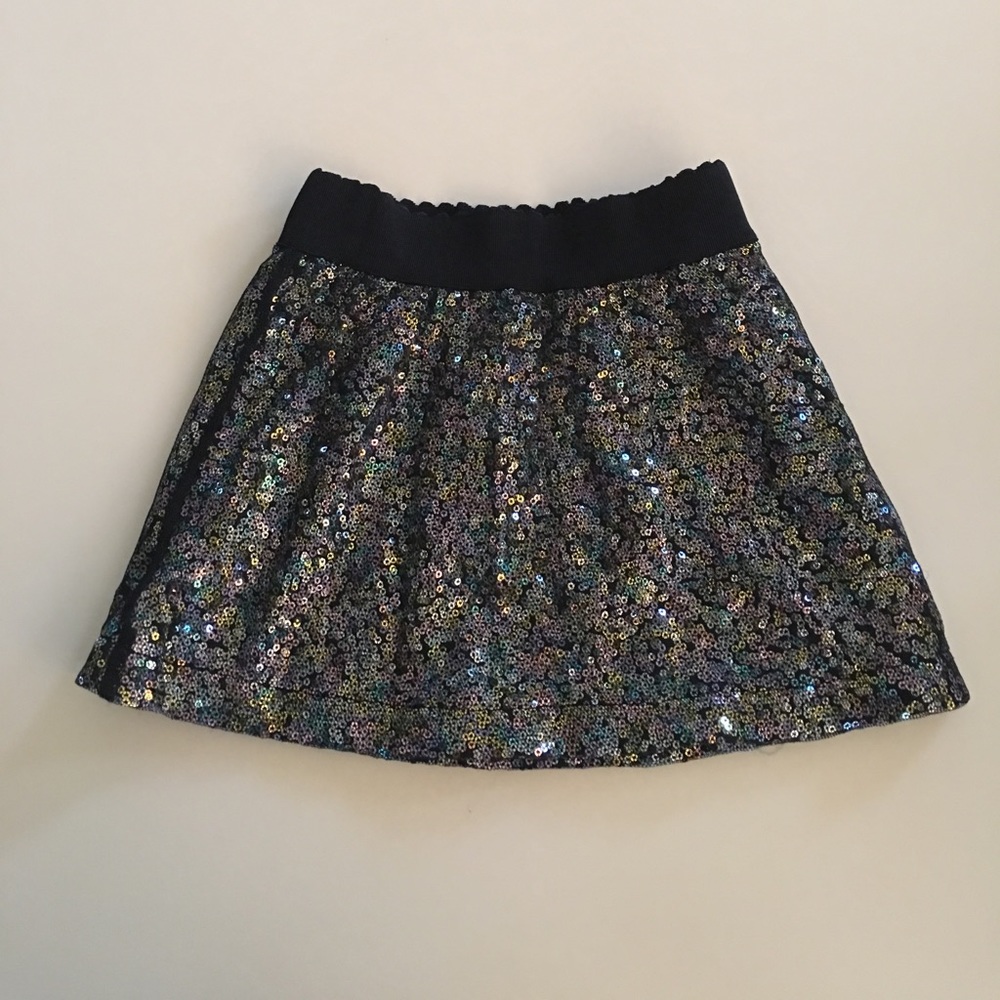 Girl's sequined skirt!