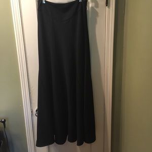 Nordstrom Collectors dramatic Black skirt