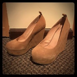 Camel colored suede Aldo wedges