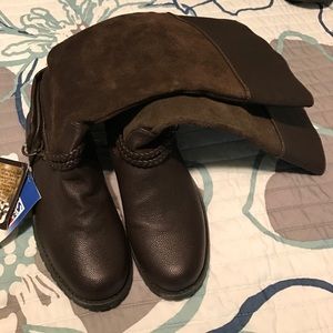 NWT Khomeini brown leather and suede boots