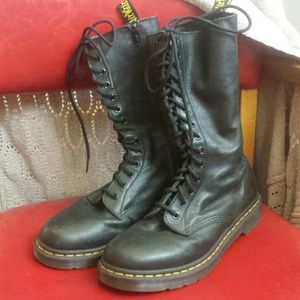 Dr. Martens us size 9 UK 7