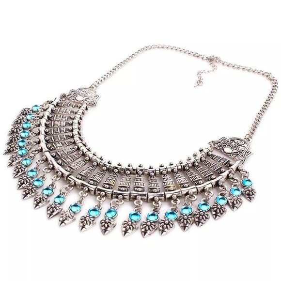 Jewelry - ☀️Stunning Statement BoHo☀️