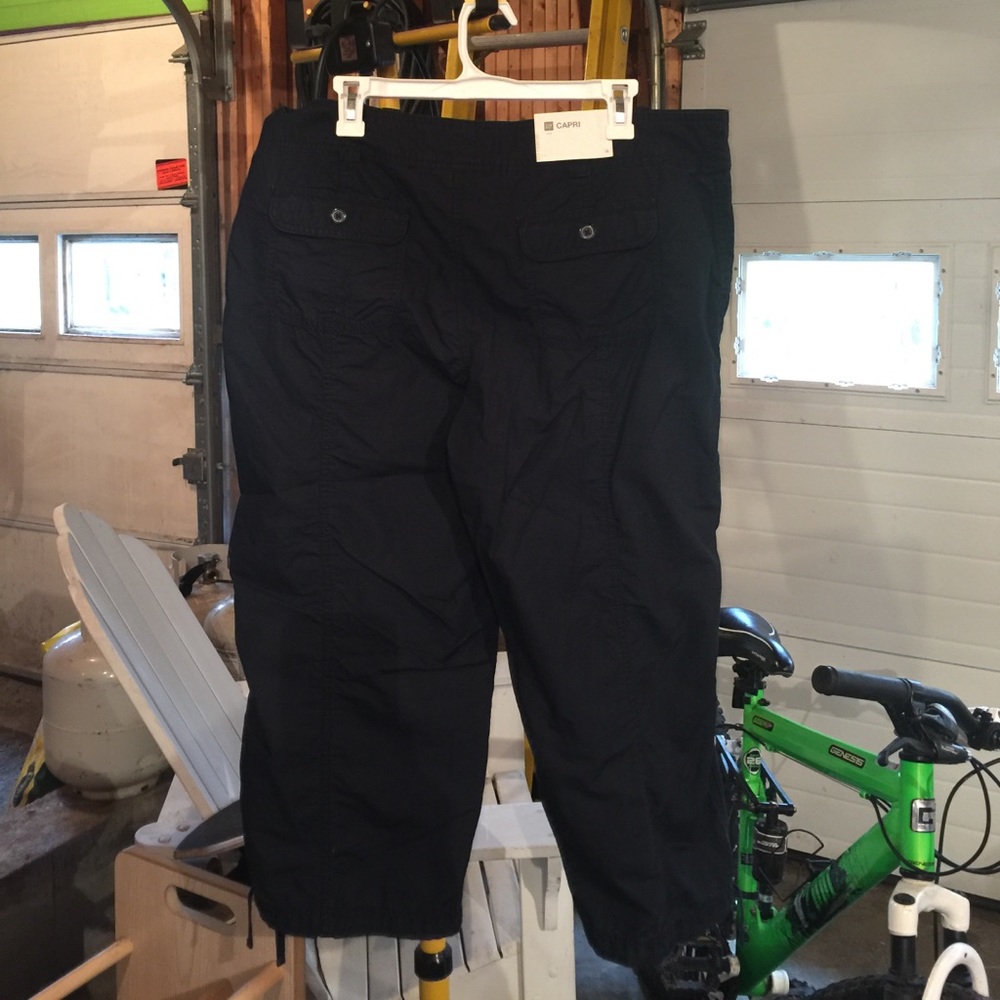 Capris - Picture 2 of 2