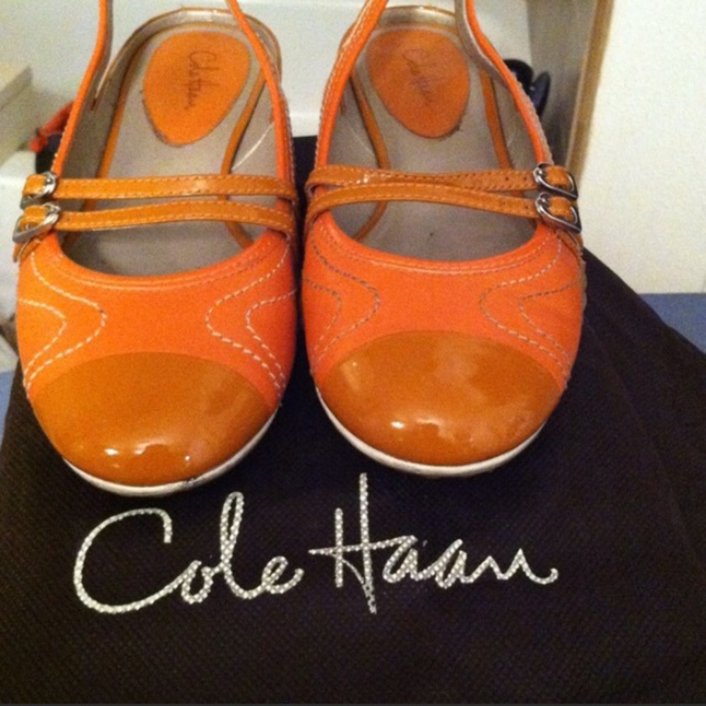 DESPERATELY SEEKING THESE SHOES!! Size 6. SHARE!