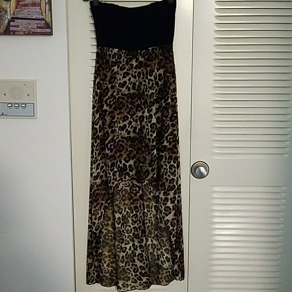 NWOT Strapless cheetah print high low dress