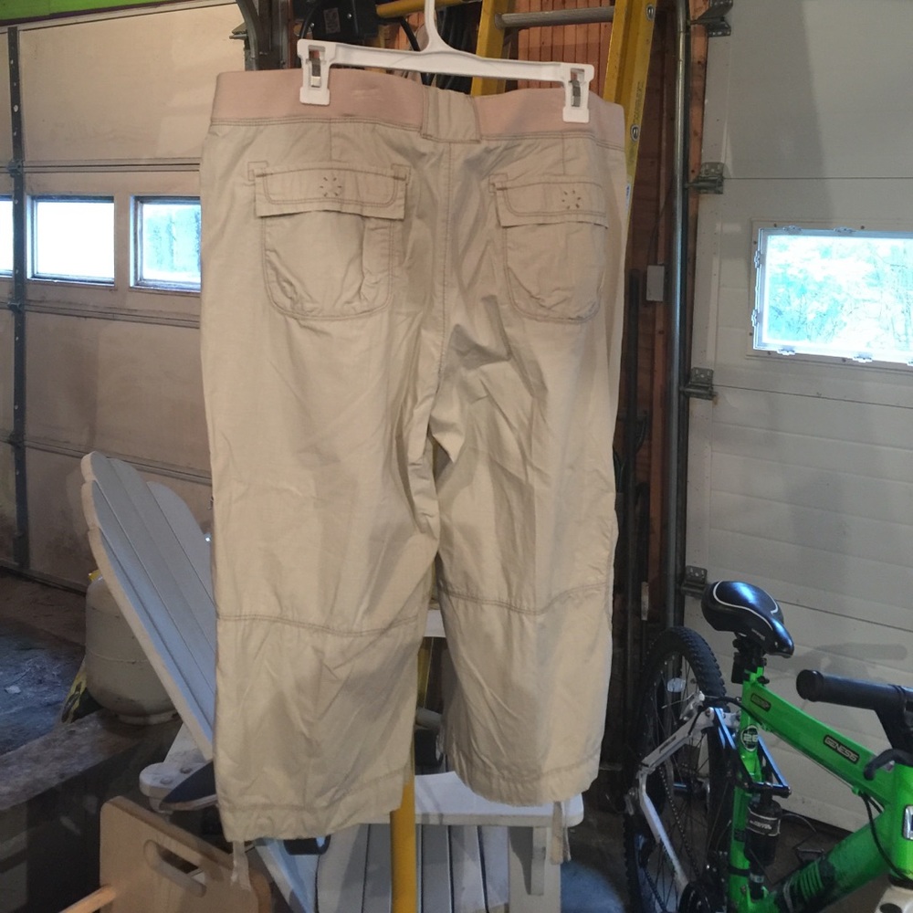 Capris - Picture 2 of 2