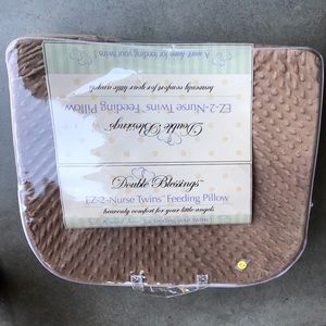 Twins nursing pillow