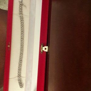Diamond tennis bracelet