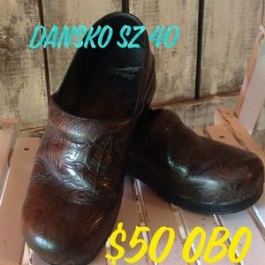Dansko Shoes in EXCELLENT used condition