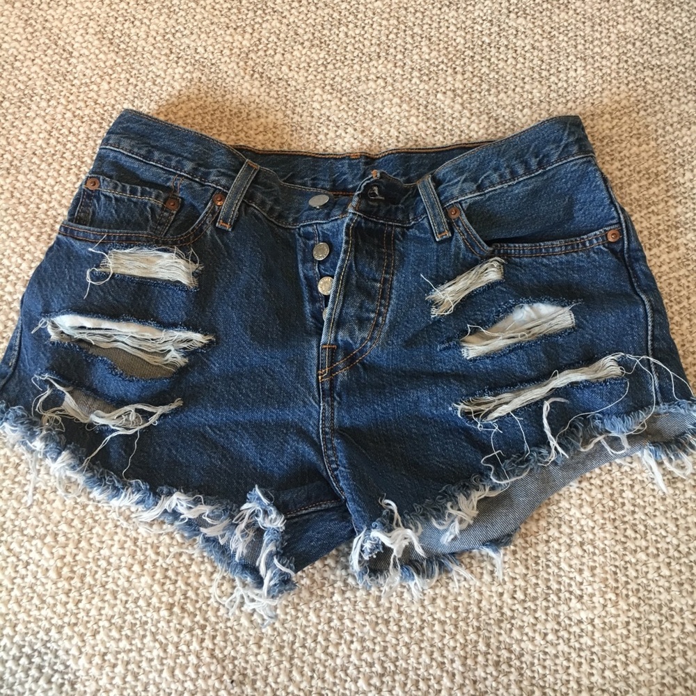 Custom Levi jean shorts