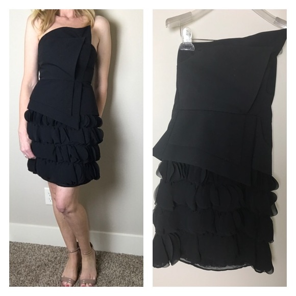 Black Halo Dresses & Skirts - Black Halo strapless black party dress size 0