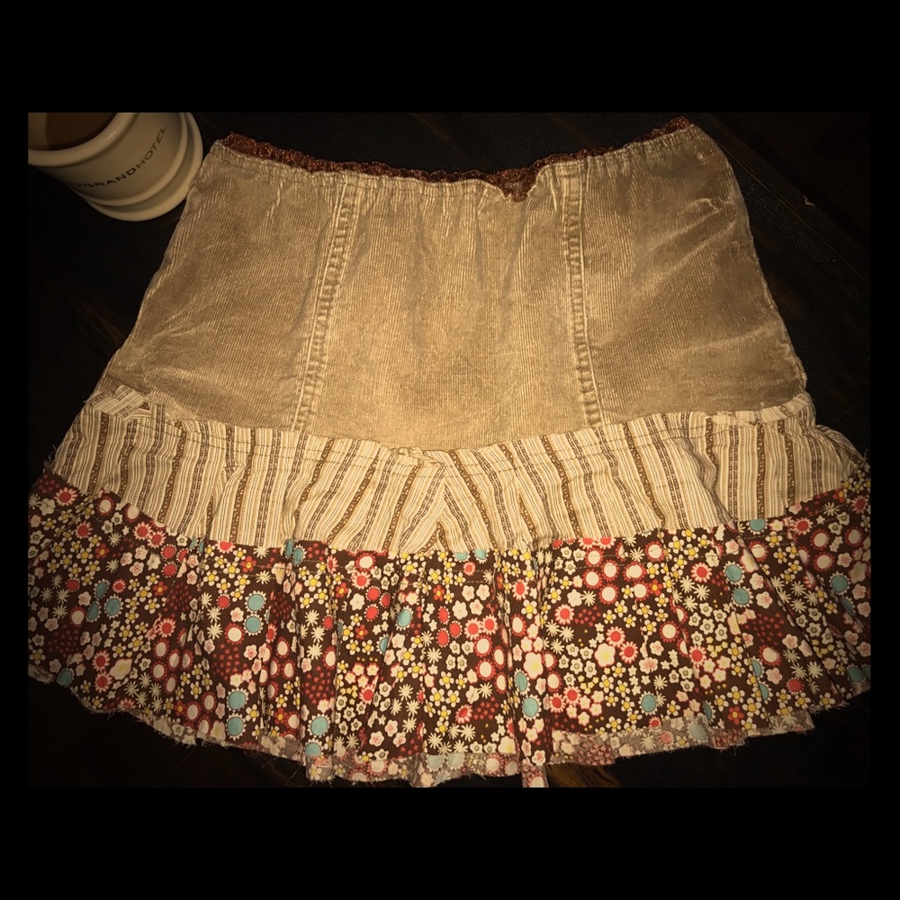 Tattered Pieced Mini - Picture 3 of 6